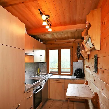 Apartmán In Hochfugen With A Garden Fuegenberg