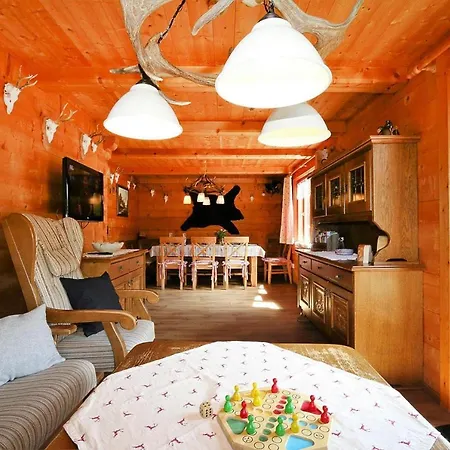 Apartmán In Hochfugen With A Garden *