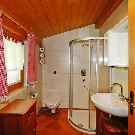 Apartmán In Hochfugen With A Garden Fuegenberg